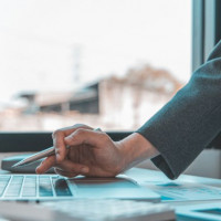 In-House vs Outsourcing in 2026: What Business Owners Actually Need to Know